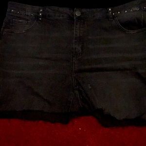 Edgy cut off black denim shorts